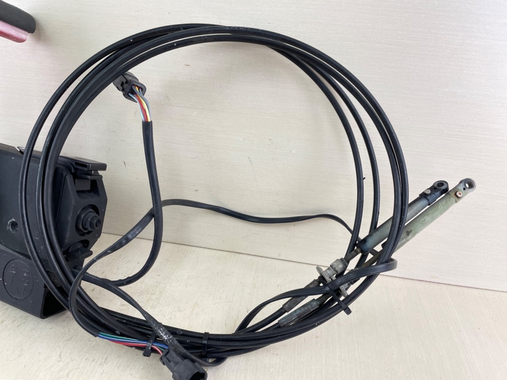 OMC Evinrude Johnson Side Mount Control Box Binnacle With Cables - No Key