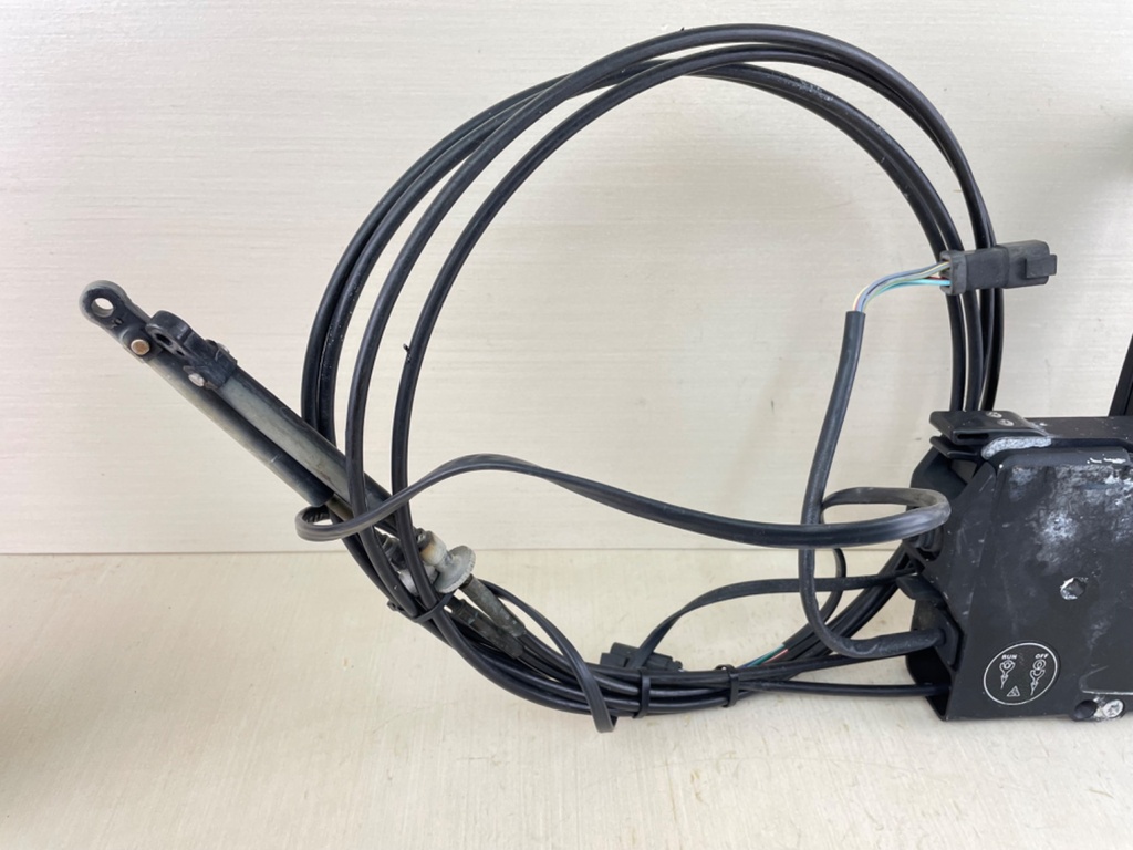 OMC Evinrude Johnson Side Mount Control Box Binnacle With Cables - No Key