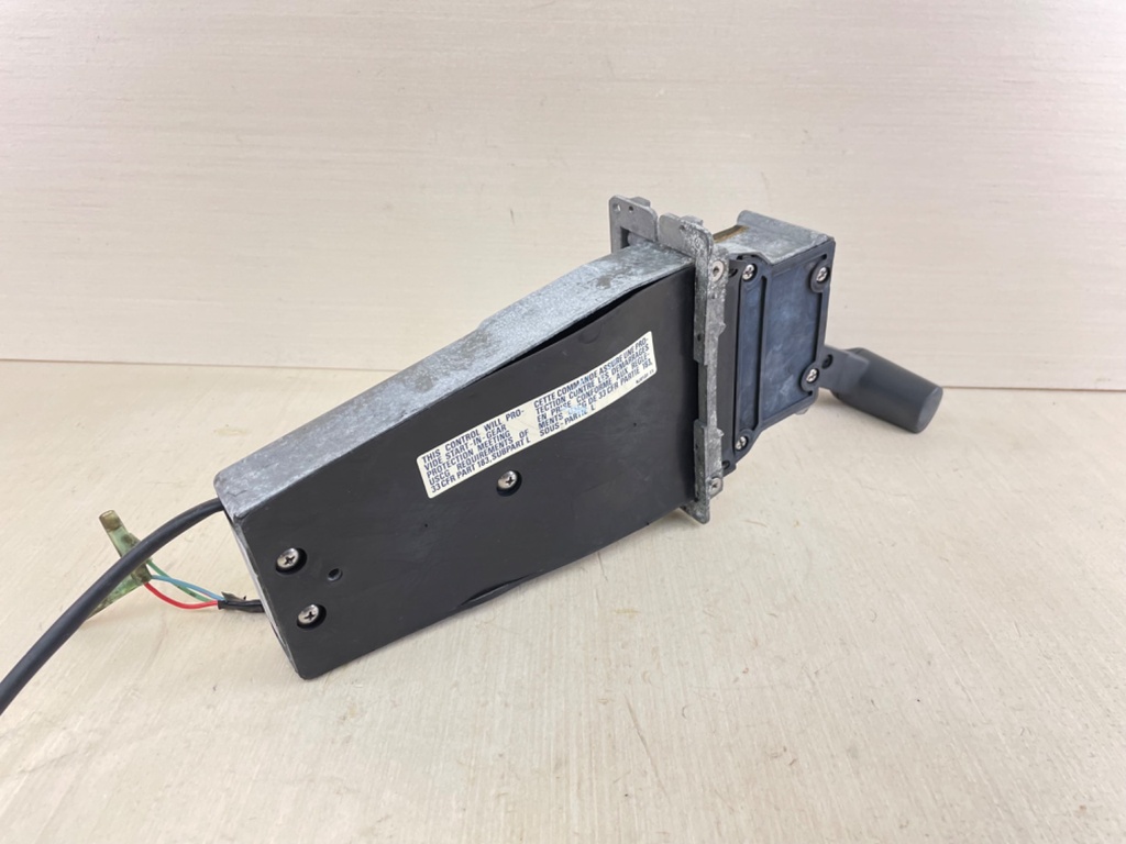 Yamaha 704 Remote Control Top Mount Binnacle Control Box No Cover