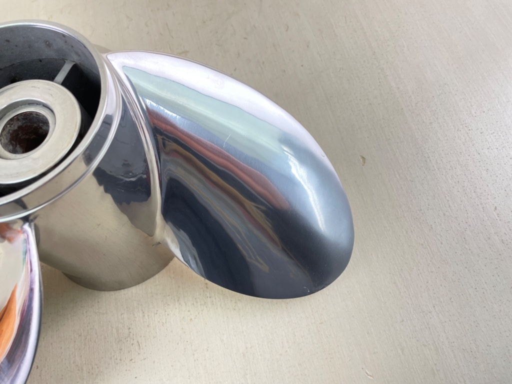 Suzuki Outboard Stainless Steel Prop Propeller 15 1/4 x 19 P RH