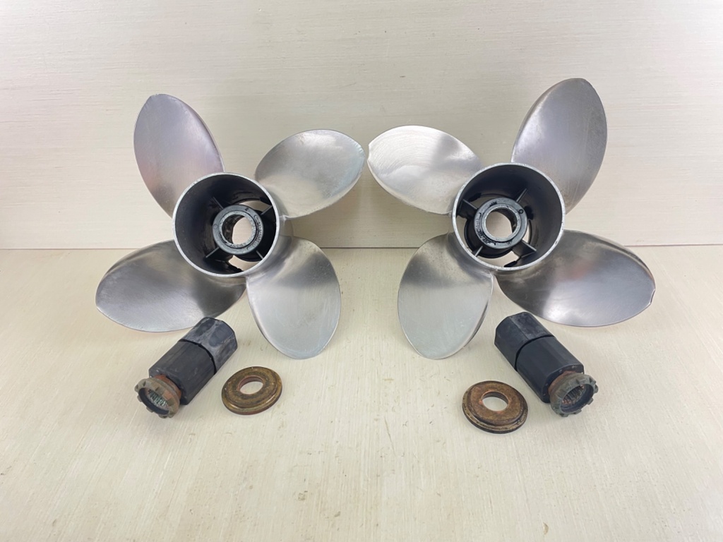 Mercury Marine Stainless Steel Prop Propeller 14 1/4 x 17P 4 Blade Pair