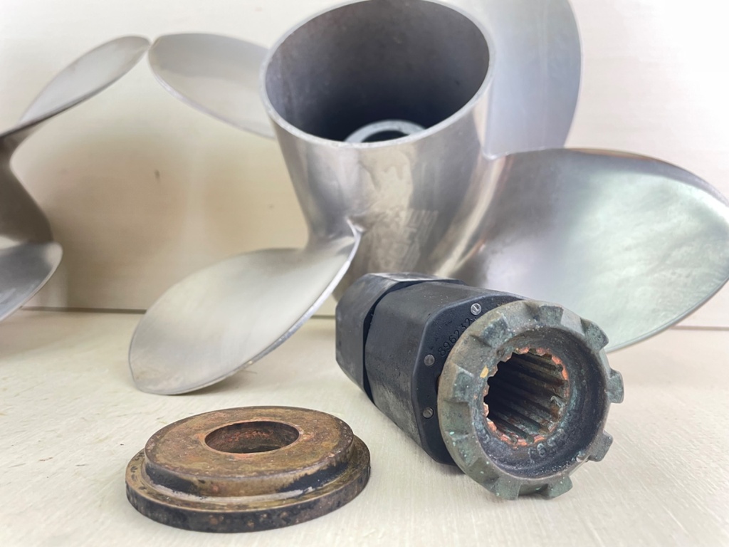 Mercury Marine Stainless Steel Prop Propeller 14 1/4 x 17P 4 Blade Pair