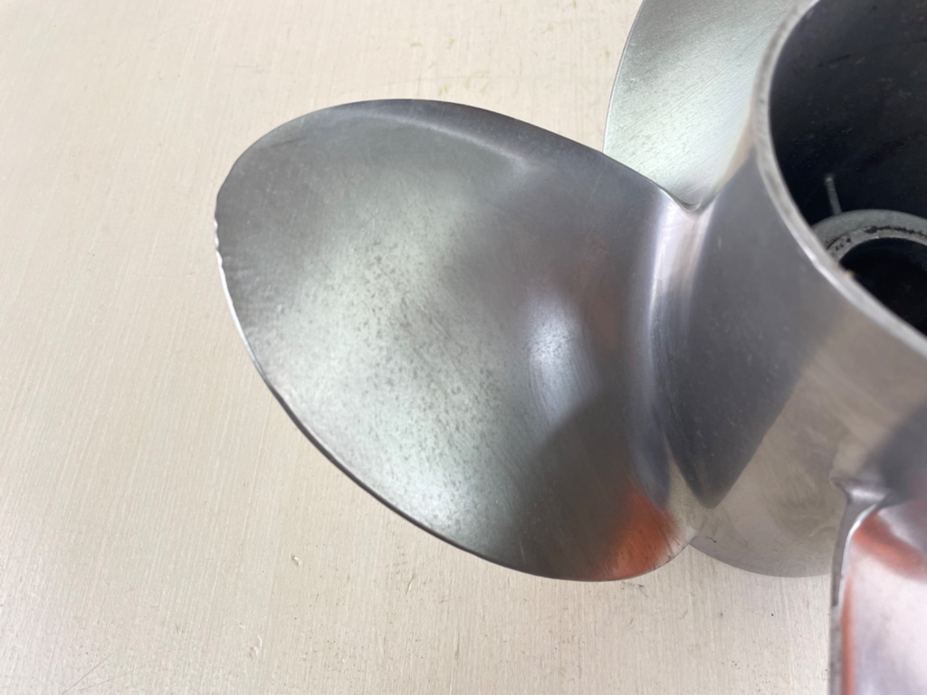 Mercury Marine Stainless Steel Prop Propeller 14 1/4 x 17P 4 Blade Pair