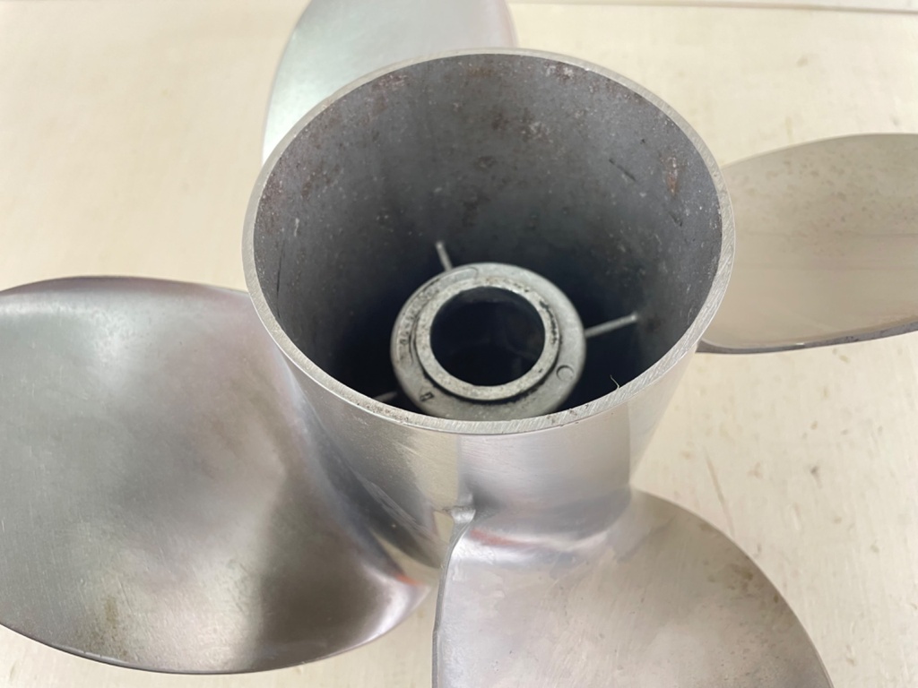 Mercury Marine Stainless Steel Prop Propeller 14 1/4 x 17P 4 Blade Pair