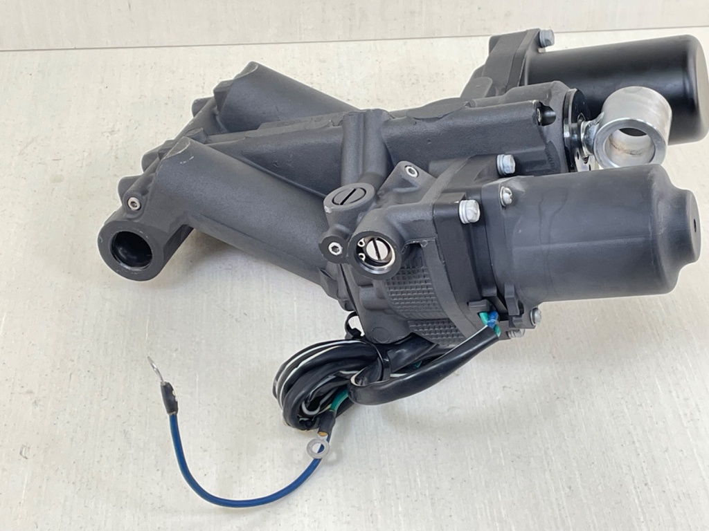 Yamaha 150HP 4 Stroke Outboard Power Trim Tilt Unit 63P-43800-23-00 Like New