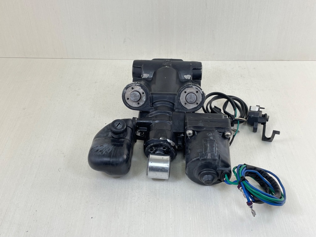 Evinrude Johnson BRP Power Trim & Tilt Unit Assembly 90 115 150 175 200 225 250 300