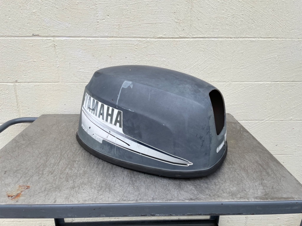 2002 Yamaha 15HP 4 Stroke Outboard Top Cowling Cover 66M-42610-10-4D
