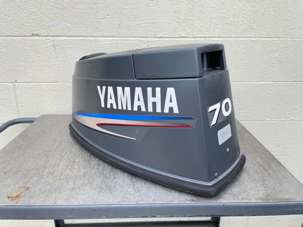 2000-2006 Yamaha 70HP 2 Stroke Outboard Top Cover Cowling Hood