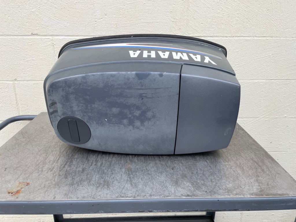 2002-2009 Yamaha 90HP 2 Stroke Outboard Top Cover Cowling Hood