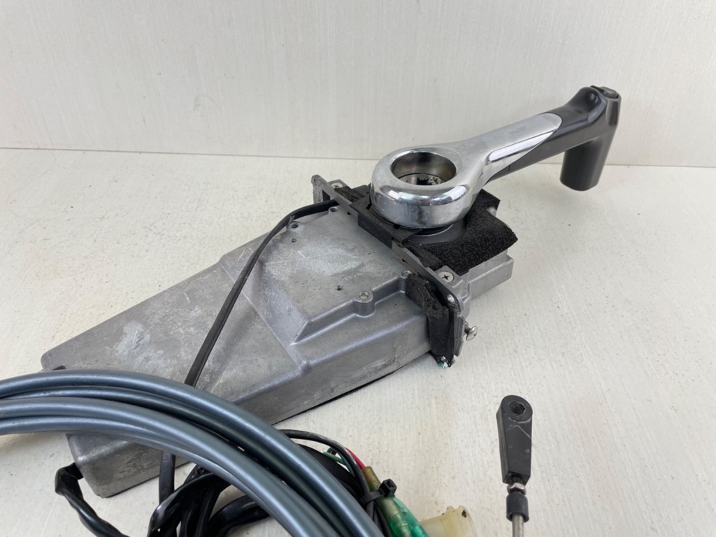 New Style Yamaha 704 Top Mount Binnacle Control Box With 16’ Cables