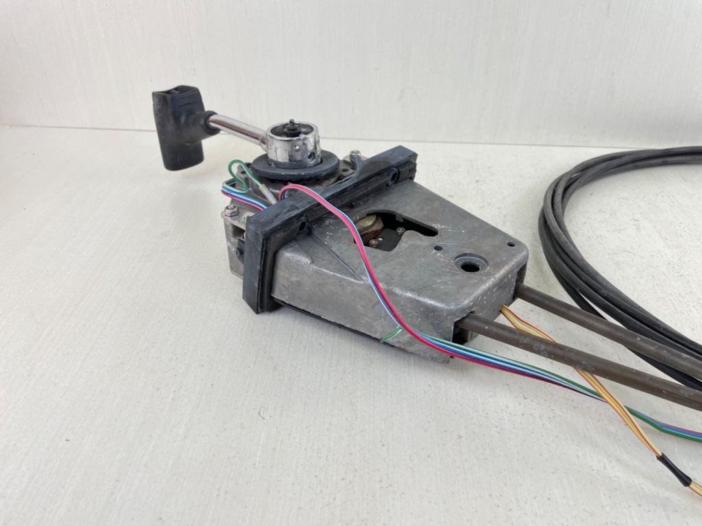 Mercury Top Mount Binnacle Control Box 88688A25 With 15’ cables