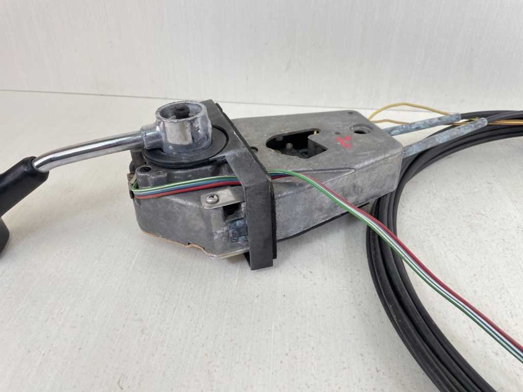 Mercury 88688A25 Top Mount Binnacle Control Box With 20’ cables