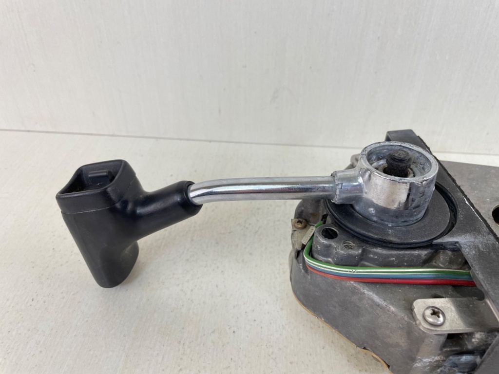 Mercury 88688A25 Top Mount Binnacle Control Box With 20’ cables