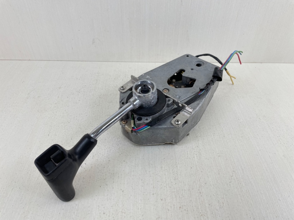 Mercury 88688A25 Top Mount Binnacle Control Box For Parts