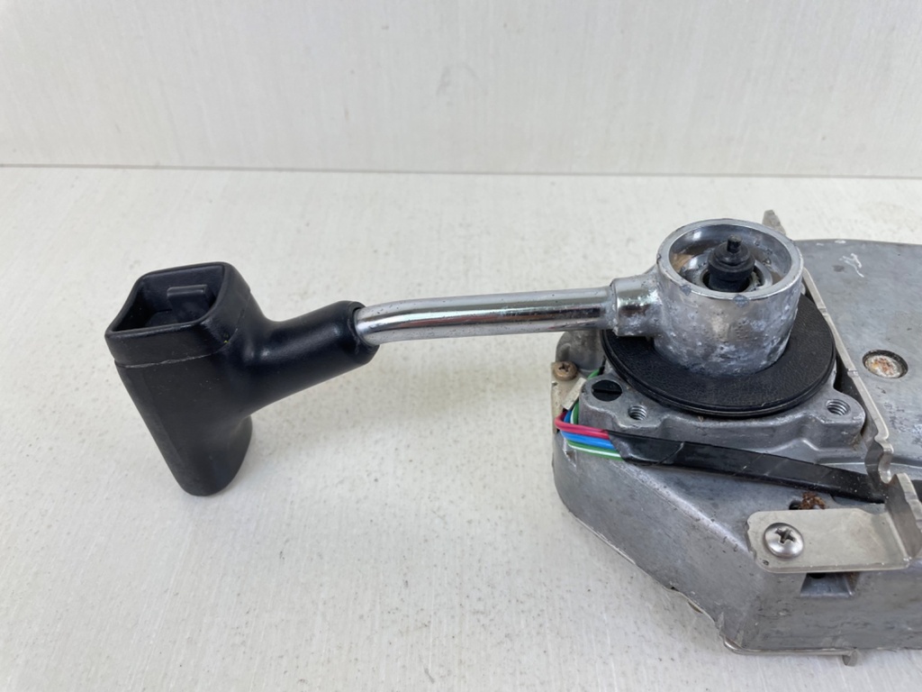 Mercury 88688A25 Top Mount Binnacle Control Box For Parts