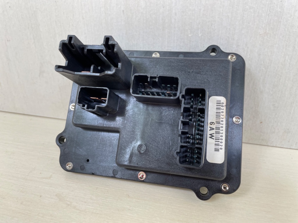 2007+ Yamaha F 350HP 4 Stroke Outboard Fuse Box Assembly 6AW-82170-01-00