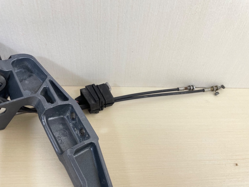 1997-2002 Yamaha 25 30 HP 2 Stroke Outboard Steering Tiller Handle 6J8-W0084-10-4D