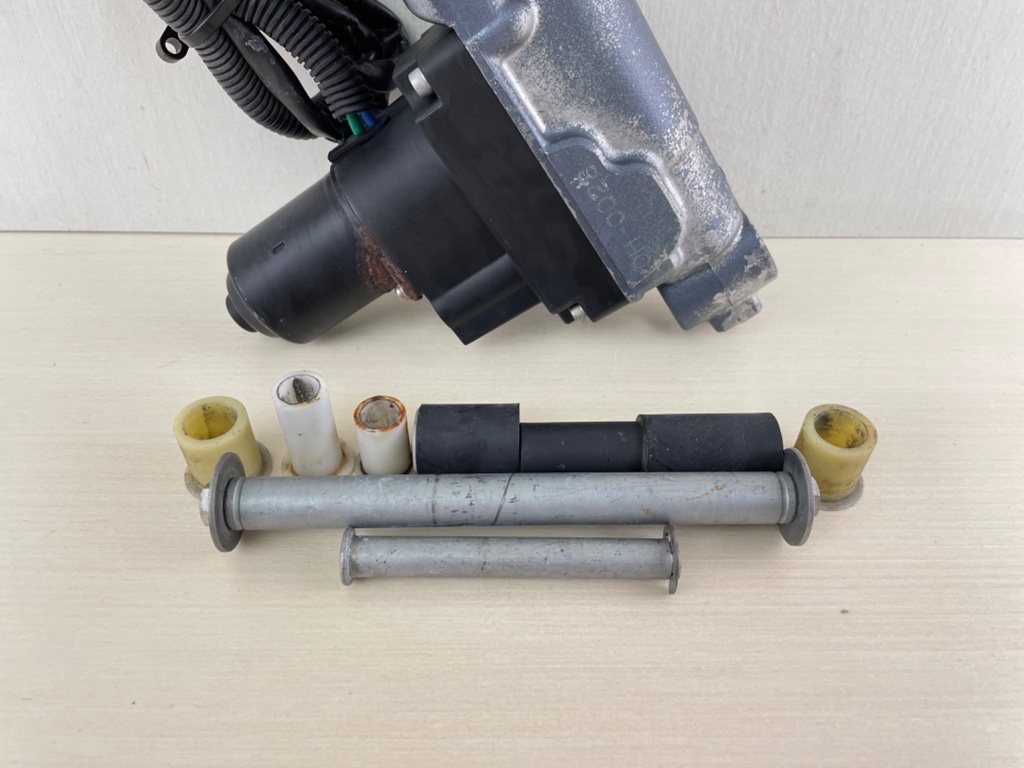 Yamaha 8 9.9 15 HP Outboard Power Trim & Tilt Assembly 69G-43840-00-4D