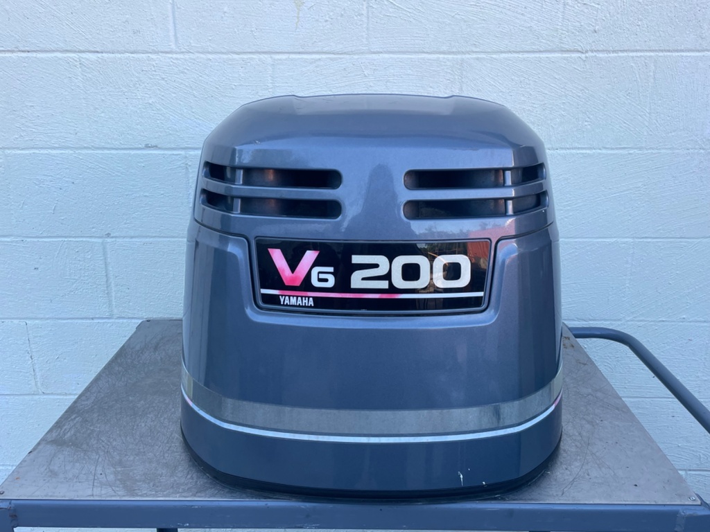 1999-2001 Yamaha 200HP 2 Stroke Outboard Top Cowling Cover Assembly 67H-42610-00-4D