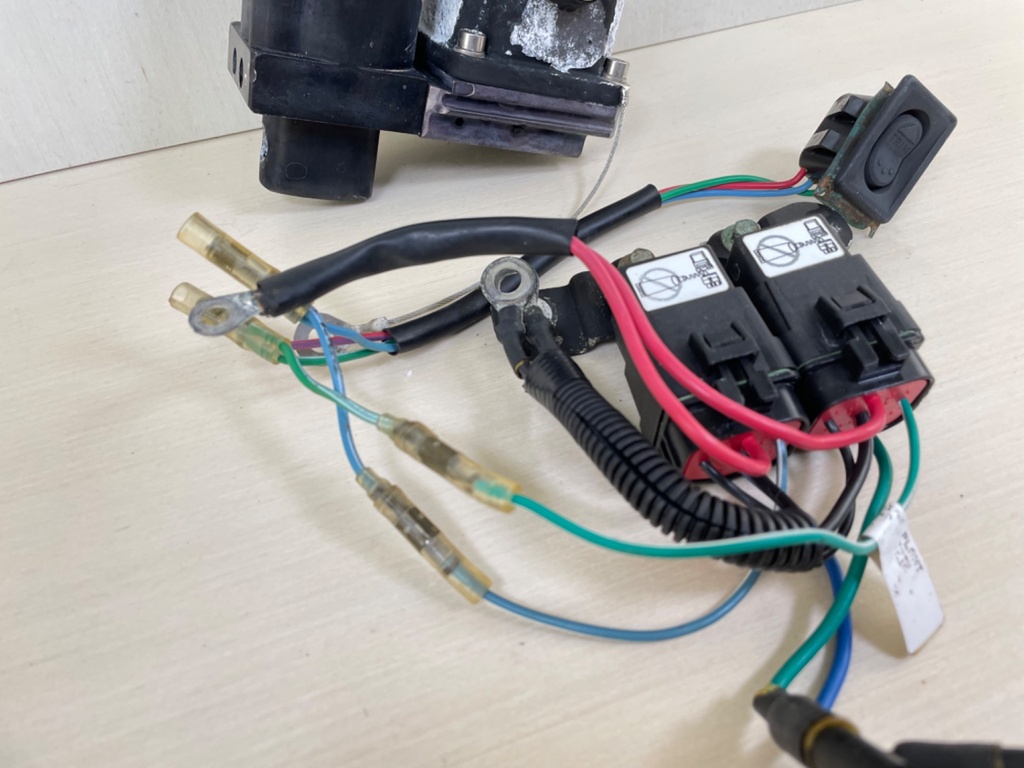 2005 Mercury 40HP 4 Stroke Outboard Power Trim Tilt Unit Assembly 8M0055006