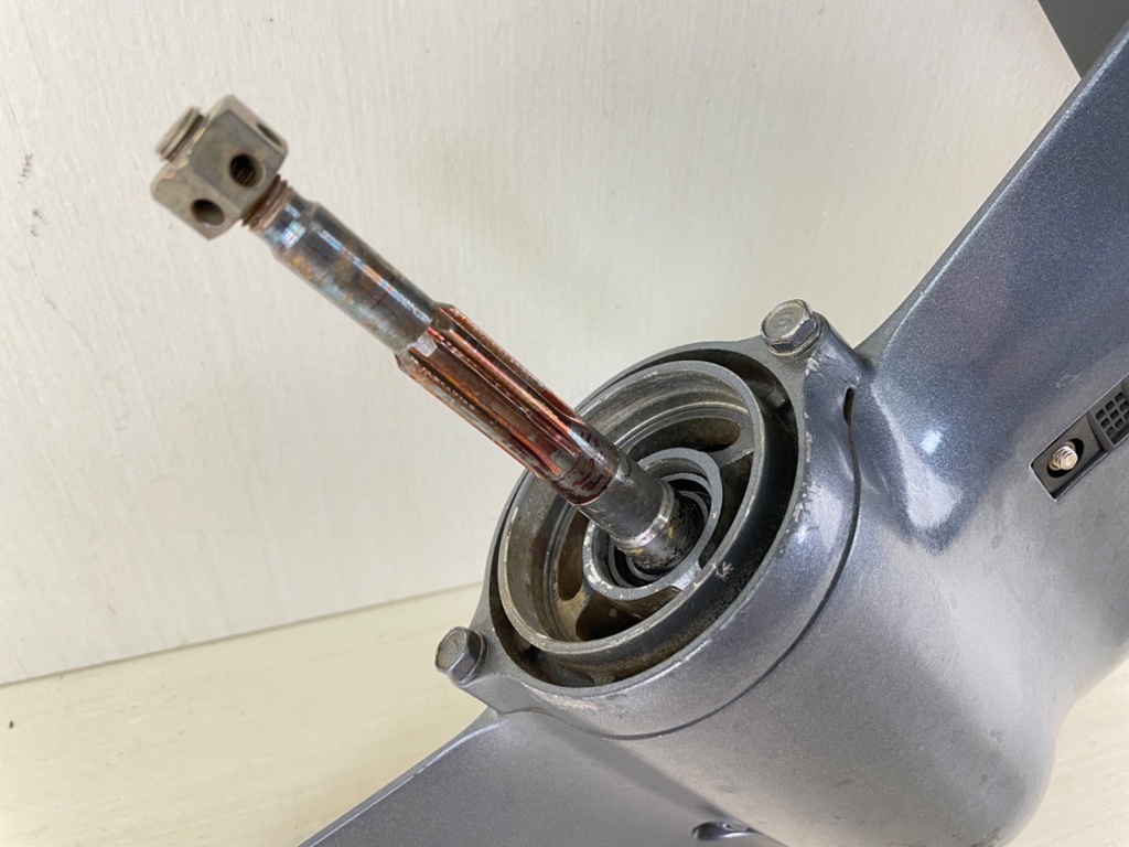 2007+ Yamaha 9.9HP 4 Stroke Outboard XL 25" High Thrust Lower Unit Gear Case