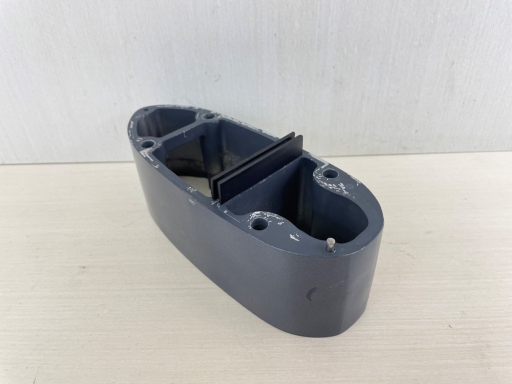 2001 + Yamaha 8 9.9 HP 4 Stroke 5" Midsection Extension 69G-45211-20-4D