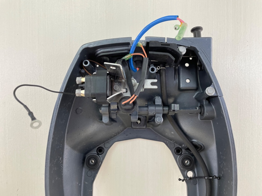 2007-2012 Yamaha 8 9.9HP 4 Stroke Outboard Lower Pan Bottom Cowling 68T-42710-01-8D