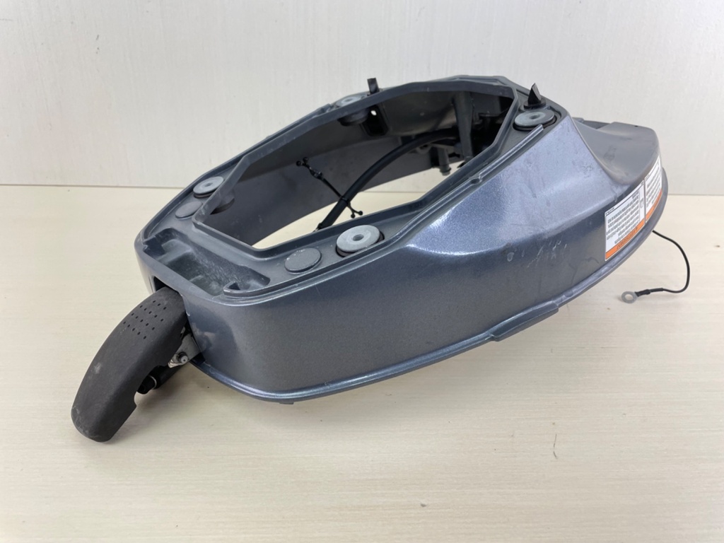 2007-2012 Yamaha 8 9.9HP 4 Stroke Outboard Lower Pan Bottom Cowling 68T-42710-01-8D