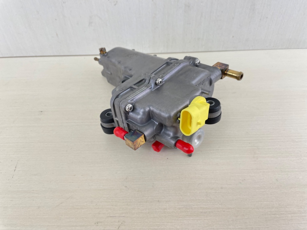 2006 - 2010 Mercury 25 30 HP 3 Stroke EFI VST Vapor Separator Tank 898103T25