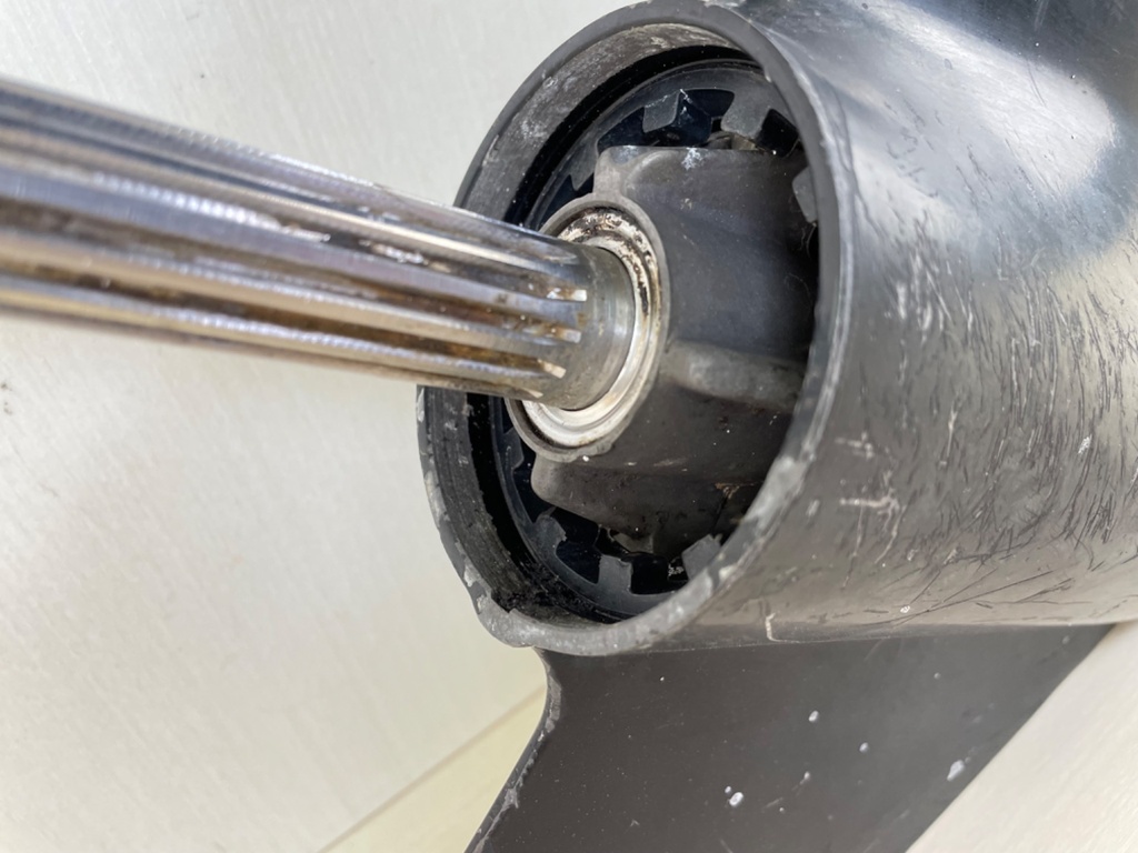 1989-1997 Mercury 40HP  2 Stroke Outboard 20" Long Lower Unit Gear Case