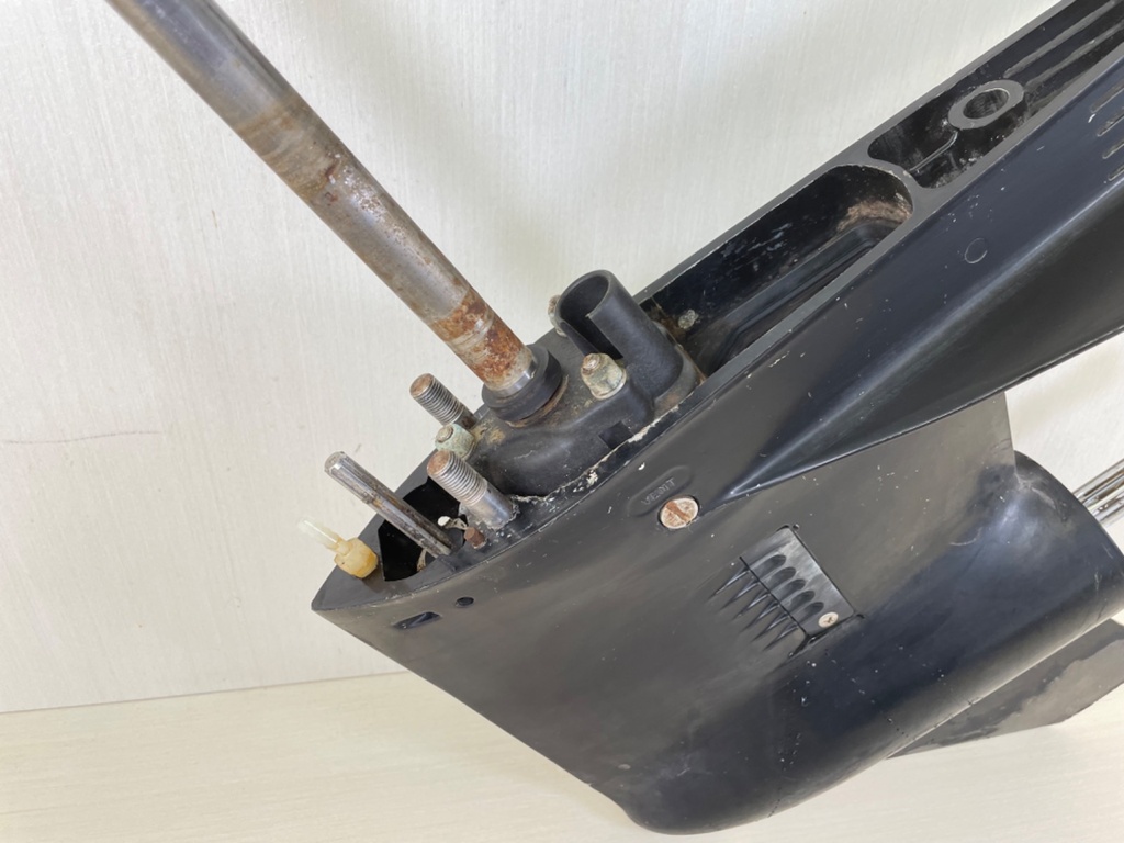 1989-1997 Mercury 40HP  2 Stroke Outboard 20" Long Lower Unit Gear Case