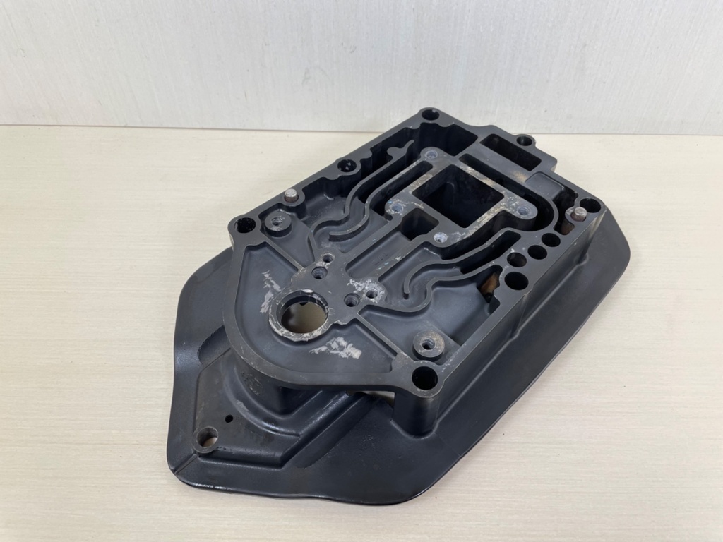 2000 Mercury 60HP 2 Stroke Outboard Exhaust Plate Assembly 19653T3