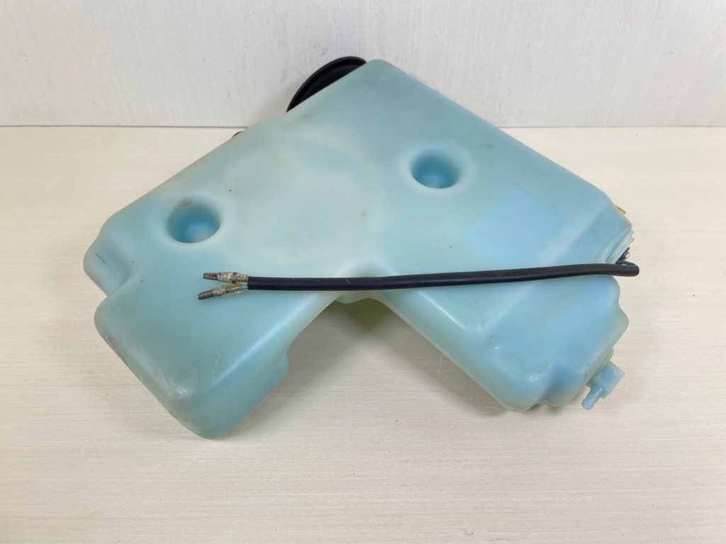 1991-2006 Mercury 50 55 60 HP 2 Stroke Outboard Oil Tank 812718T1 8127181