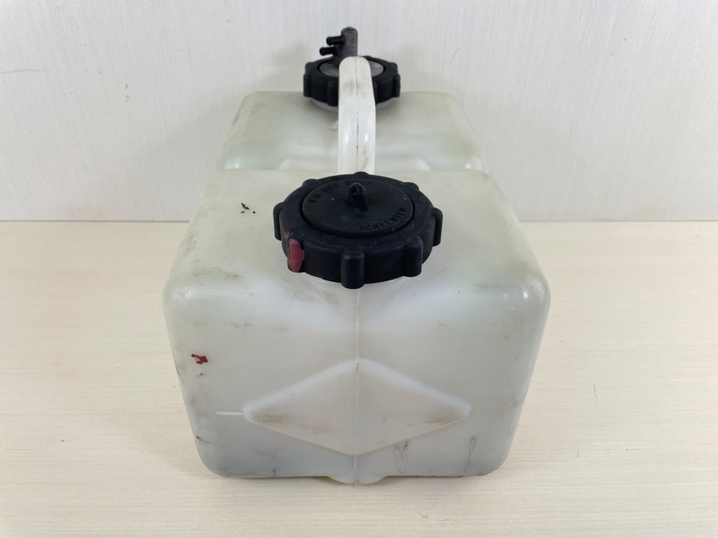 8742A22  Mercury Optimax Two 2 Stroke Outboard Remote Oil Tank Resevoir 3 Gallon