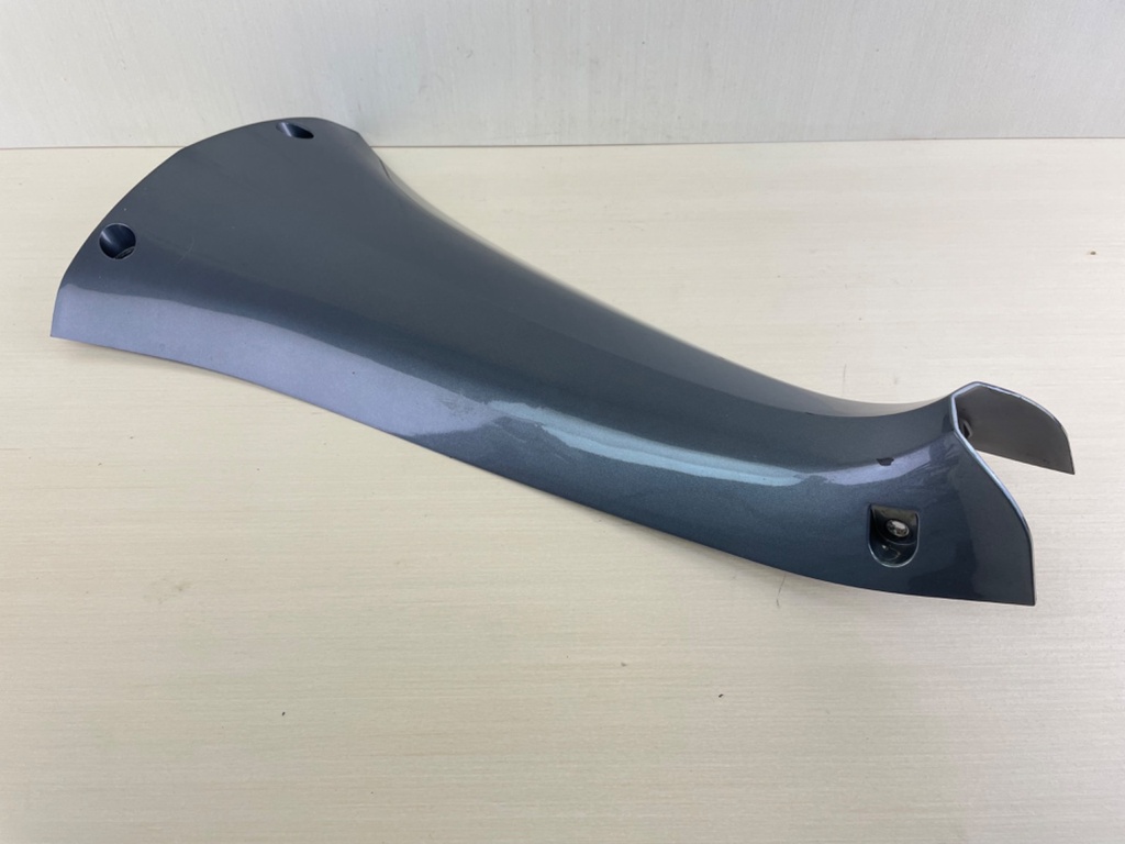 2013 Yamaha F350 350HP Outboard Center Middle Cover Cowling Apron 6AW-45151-01-8D