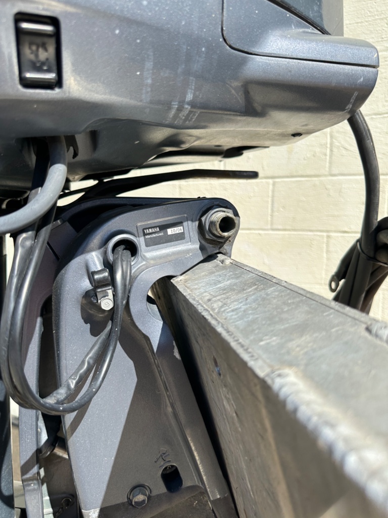 2007 Yamaha 250HP 4 Stroke Outboard Engine 25" XL Shaft Good Condition