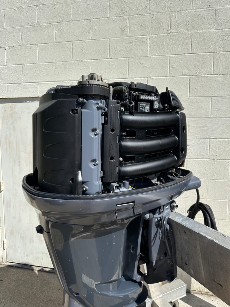 2007 Yamaha 250HP 4 Stroke Outboard Engine 25" XL Shaft Good Condition