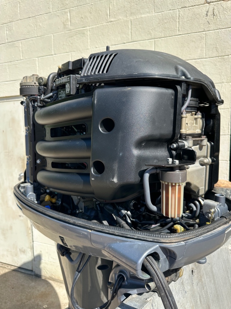 2007 Yamaha 250HP 4 Stroke Outboard Engine 25" XL Shaft Good Condition