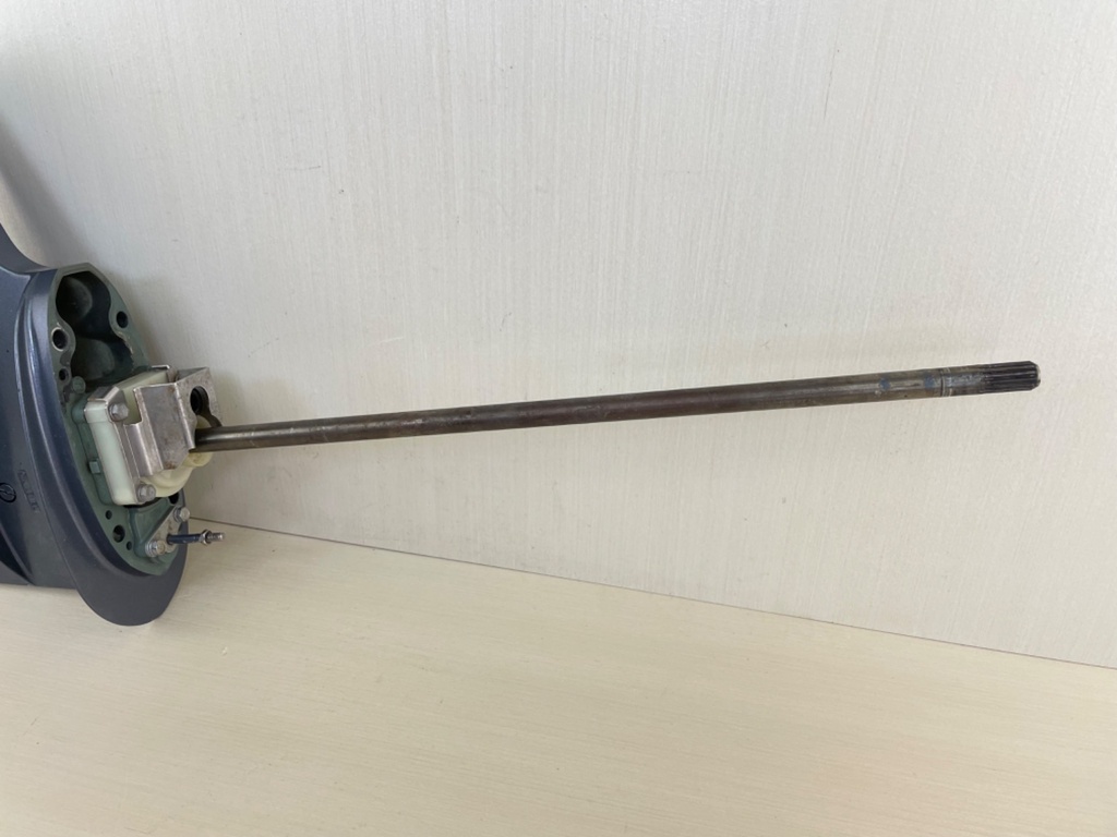 1998-2012 Yamaha 25HP 4 Stroke Outboard 20" Long Lower Unit Gear Case