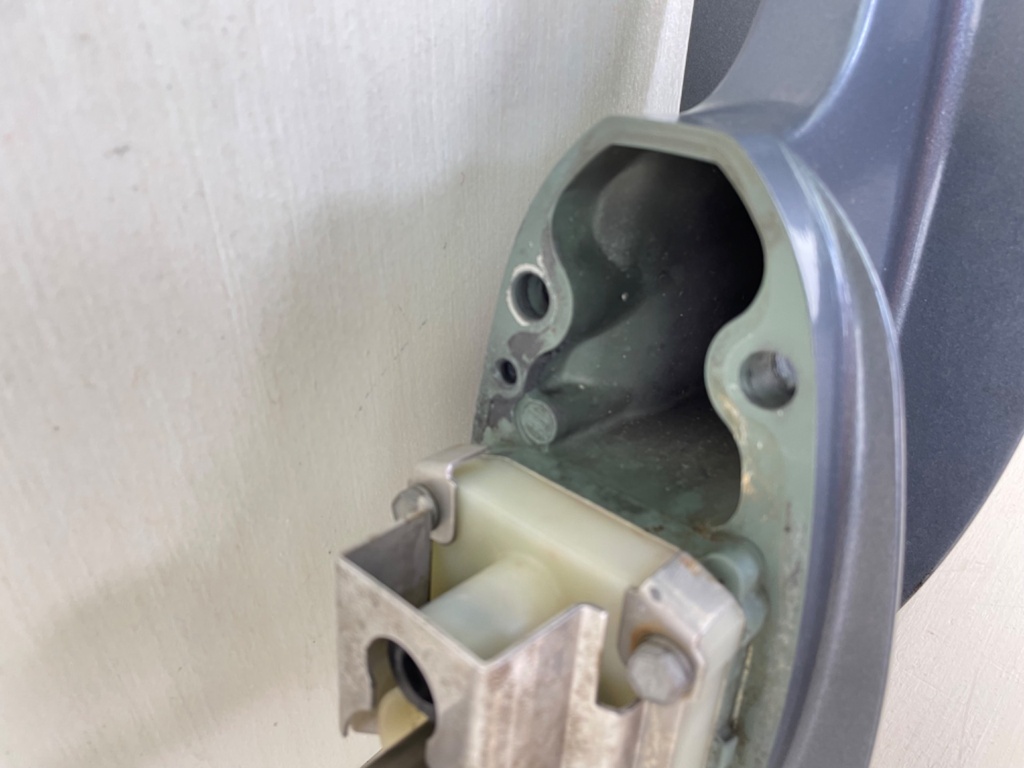 1998-2012 Yamaha 25HP 4 Stroke Outboard 20" Long Lower Unit Gear Case