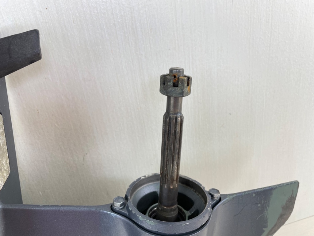 1998-2012 Yamaha 25HP 4 Stroke Outboard 20" Long Lower Unit Gear Case