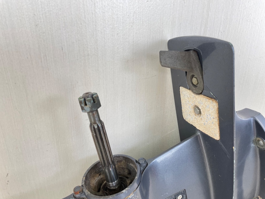 Yamaha 25HP 4 Stroke Outboard 20" Long Lower Unit Gear Case 1998-2012