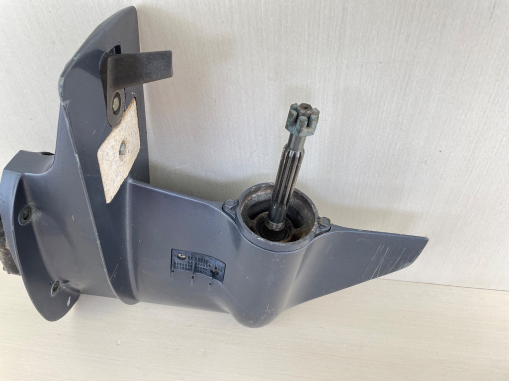 Yamaha 25HP 4 Stroke Outboard 20" Long Lower Unit Gear Case 1998-2012