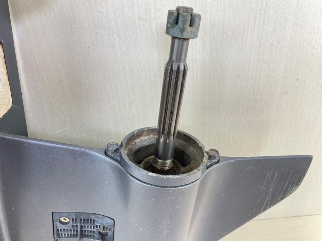 Yamaha 25HP 4 Stroke Outboard 20" Long Lower Unit Gear Case 1998-2012