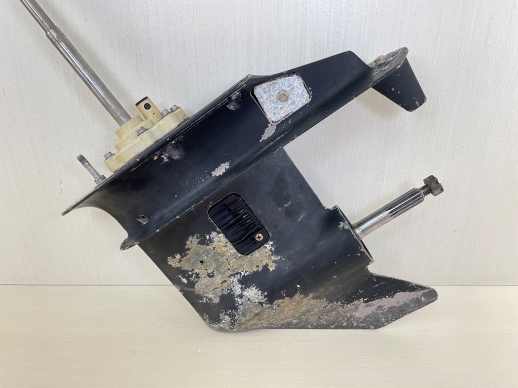 1991-2005 Johnson Evinrude 20 25 30 HP Outboard S 15" Lower Unit Gear Case