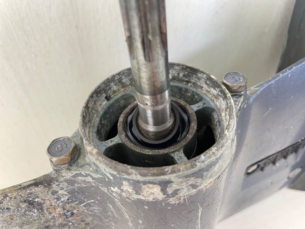 2000-2008 Yamaha 6 8 9.9 HP 4 Stroke Outboard 20" Long Lower Unit Gear Case