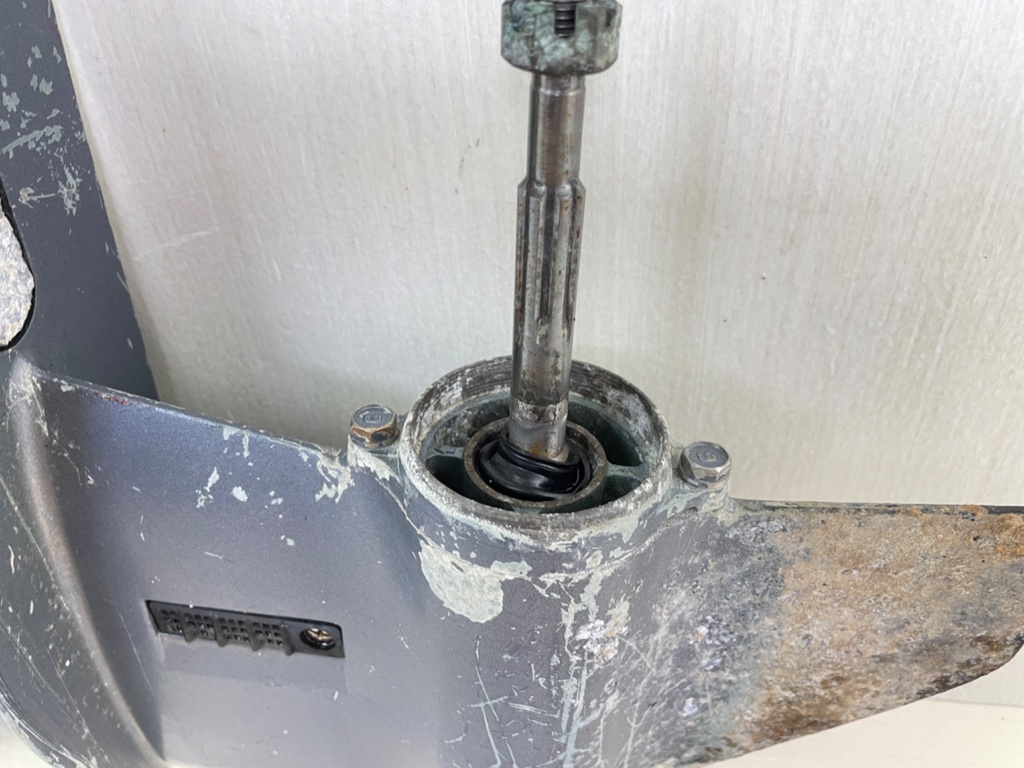 2000-2008 Yamaha 6 8 9.9 HP 4 Stroke Outboard 20" Long Lower Unit Gear Case