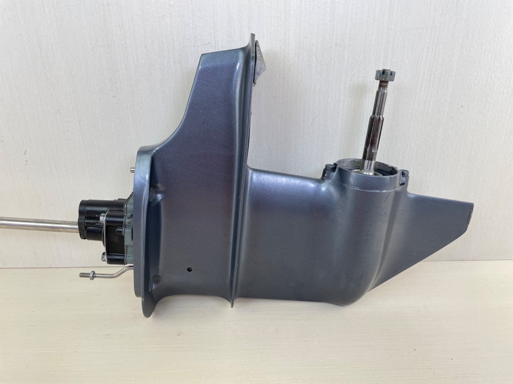 94 - 2005 Yamaha 9.9HP 4 Stroke Outboard 20" Lower Unit Gear Case