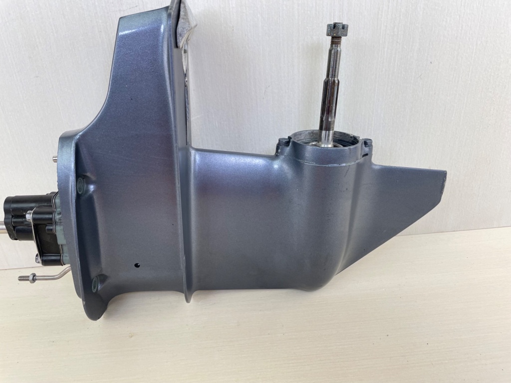 94 - 2005 Yamaha 9.9HP 4 Stroke Outboard 20" Lower Unit Gear Case