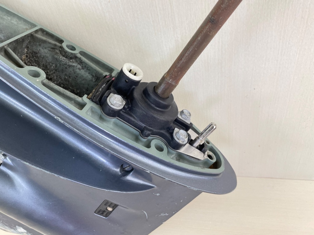 Yamaha 1995-2000 4 Stroke Outboard 20" Lower Unit Gear Case 50HP 62Y-45300-53-8D